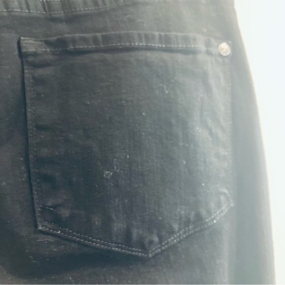 NYDJ SZ 8P Slim Boot Cut Black 5 Pocket Style Comfort Jeans - Picture 7 of 11